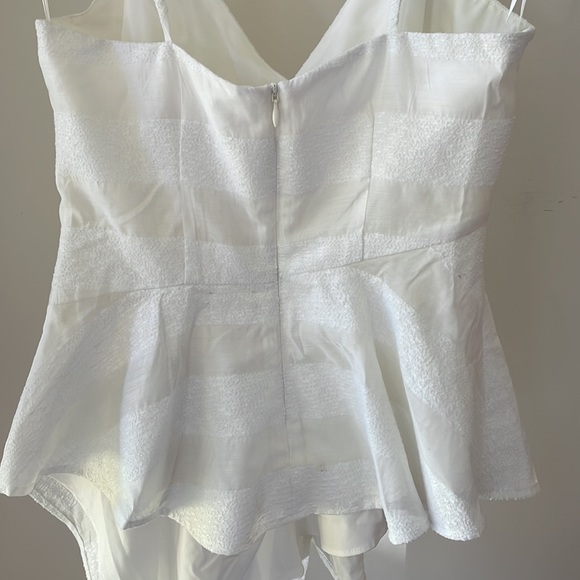 🤍BNWT✨ KEEPSAKE asymmetrical WHITE strap top - Picture 9 of 14